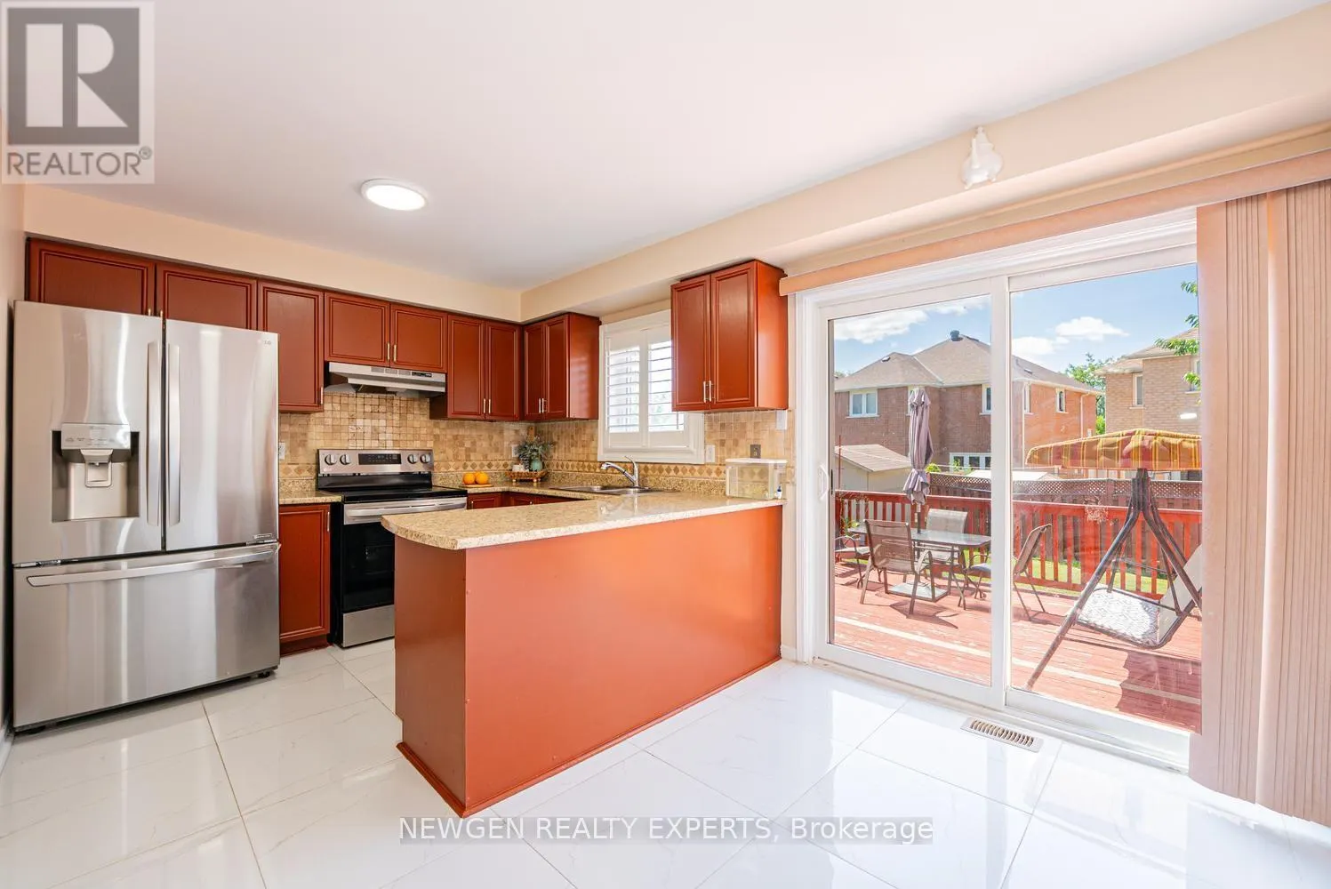 42 MCCLEAVE CRESCENT