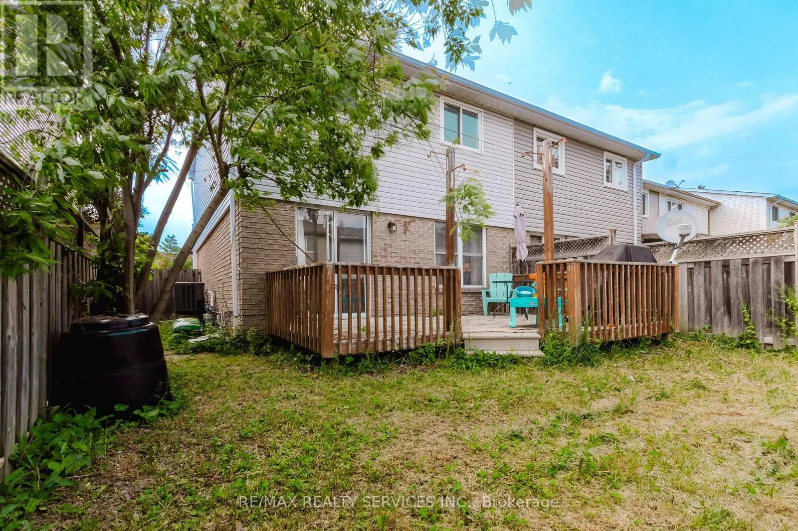 75 ROYAL SALISBURY WAY