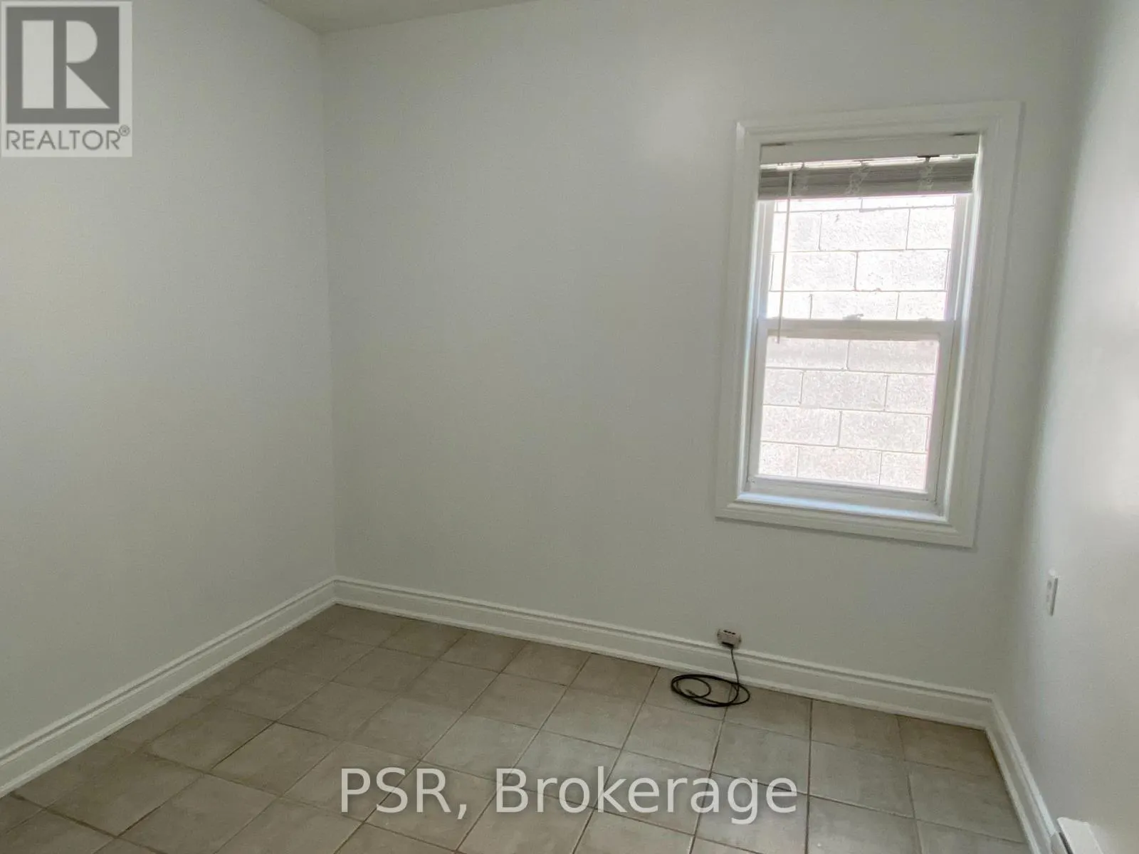 2 - 3110 LAKE SHORE BOULEVARD W