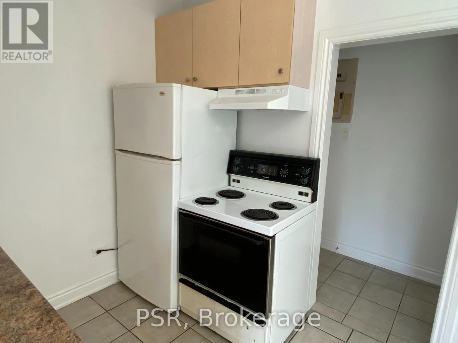 2 - 3110 LAKE SHORE BOULEVARD W