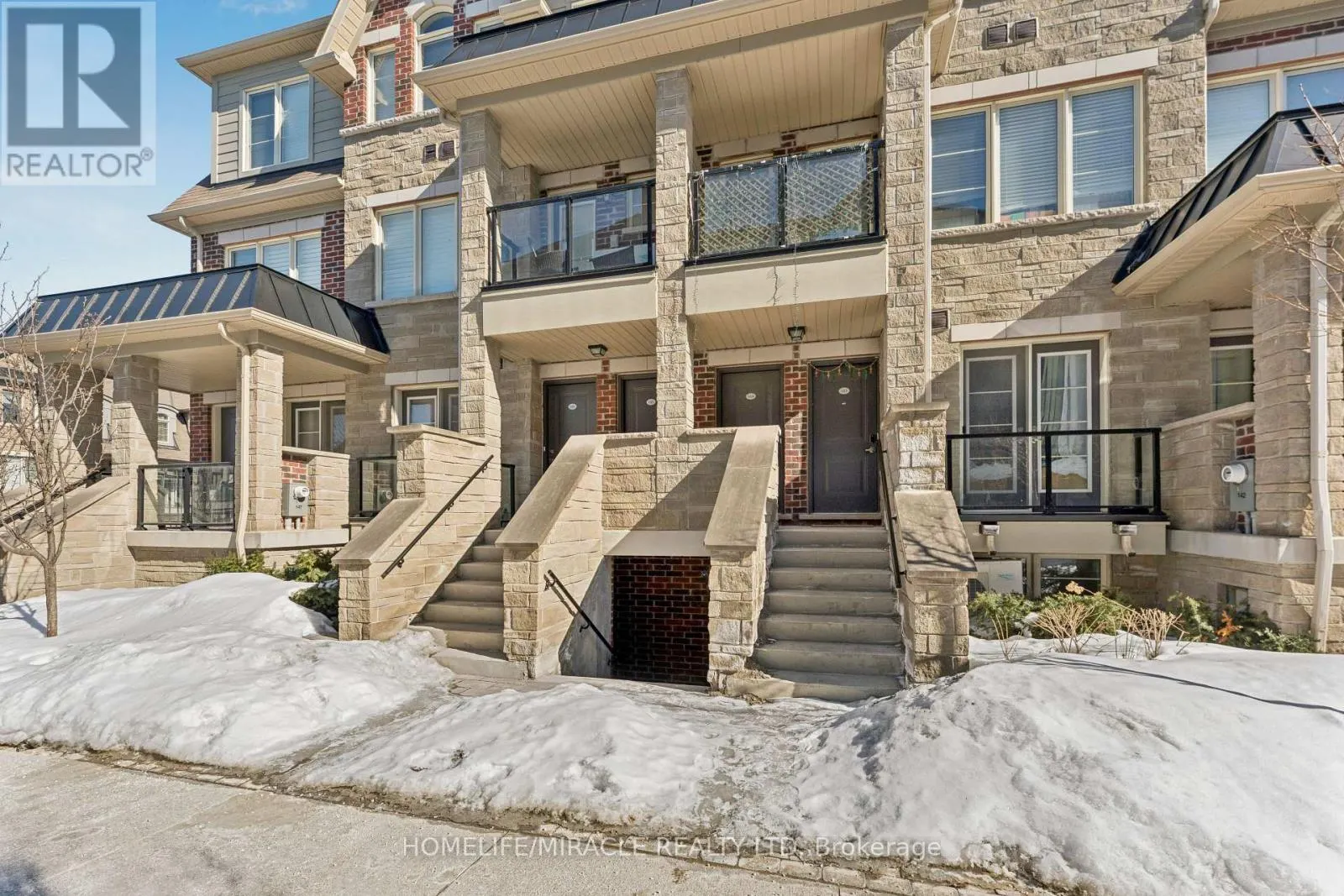 144 - 200 VETERANS DRIVE