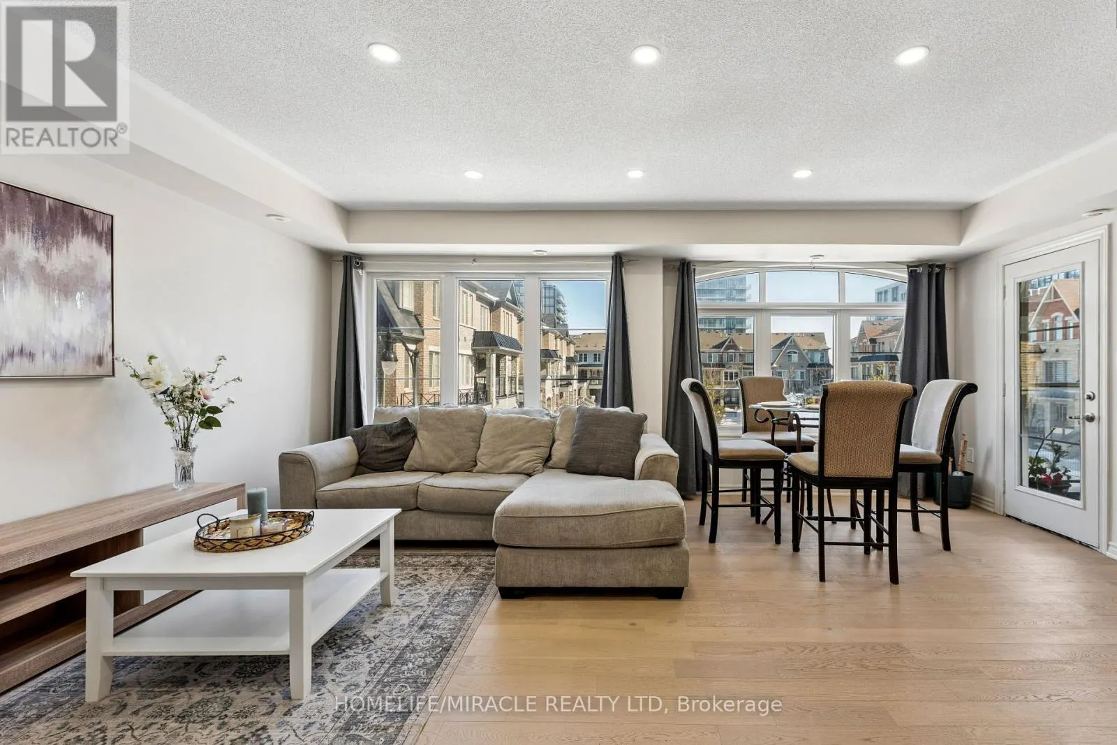144 - 200 VETERANS DRIVE