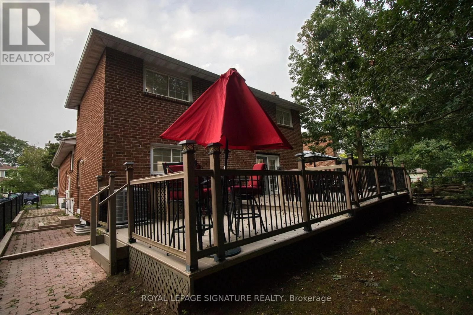 1414 HARMSWORTH SQUARE