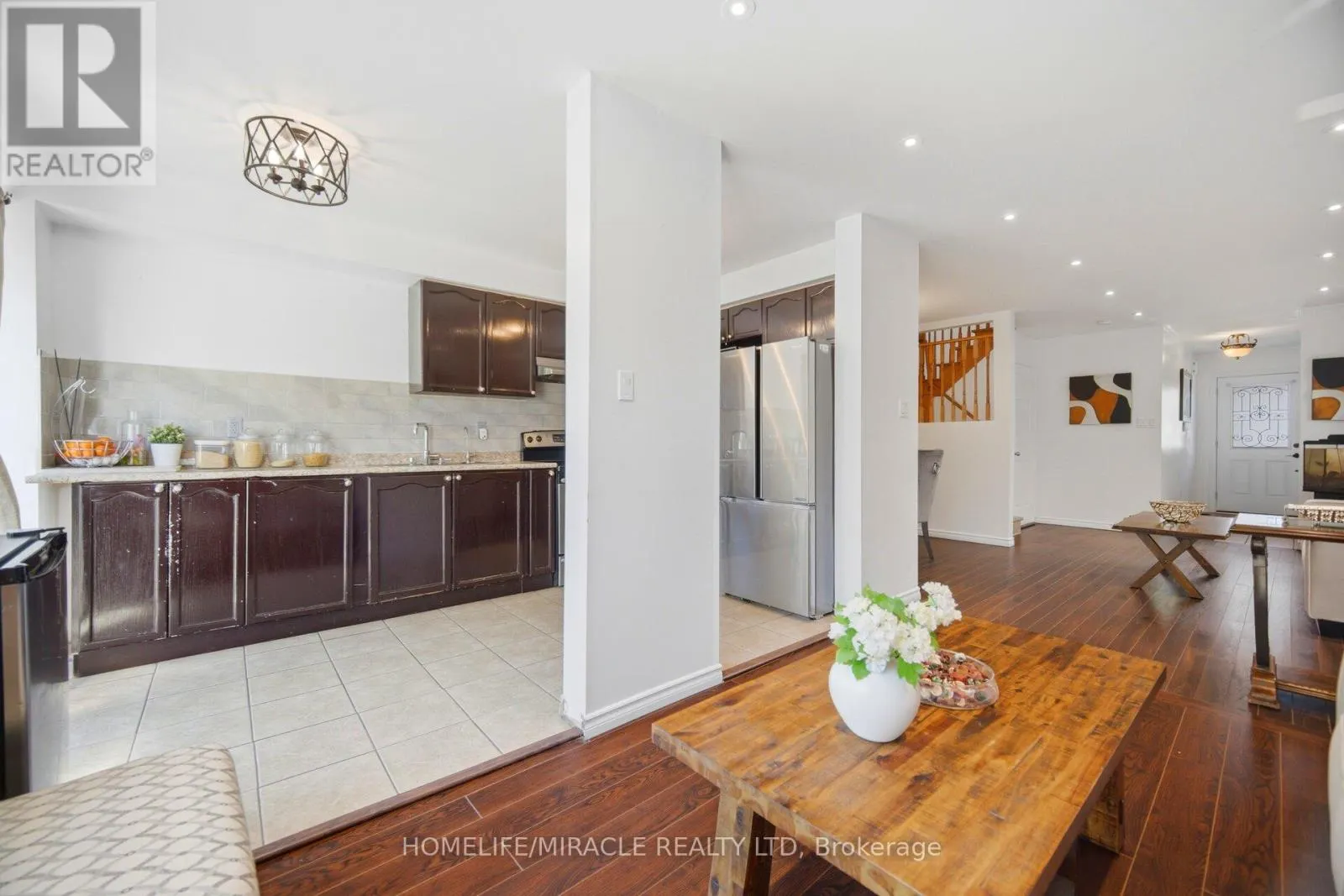 45 RIDGEFIELD COURT