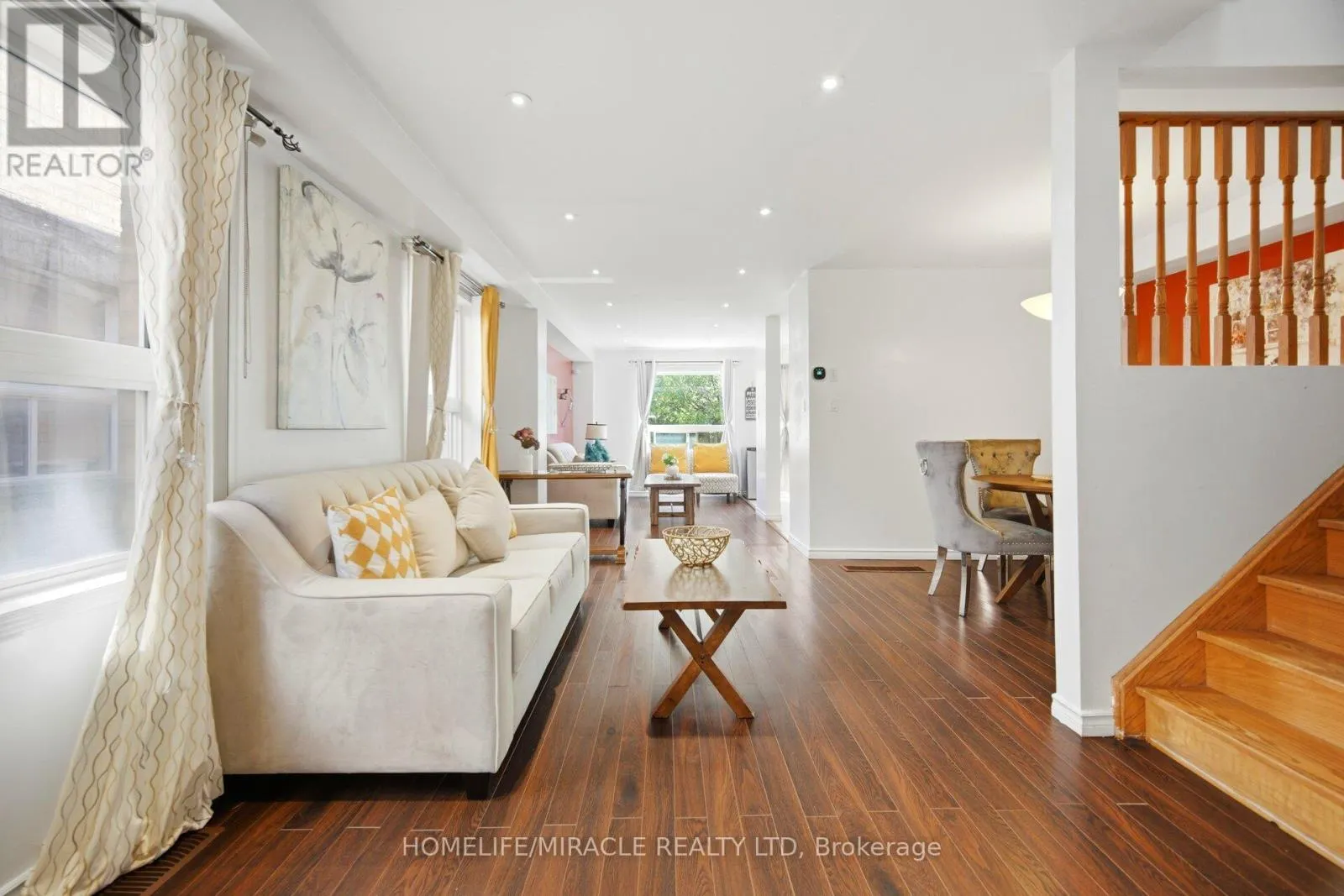 45 RIDGEFIELD COURT