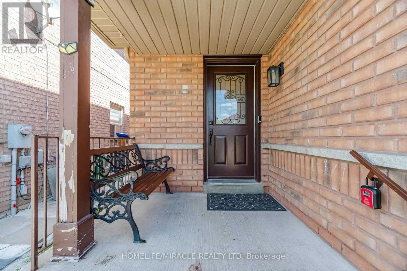 45 RIDGEFIELD COURT