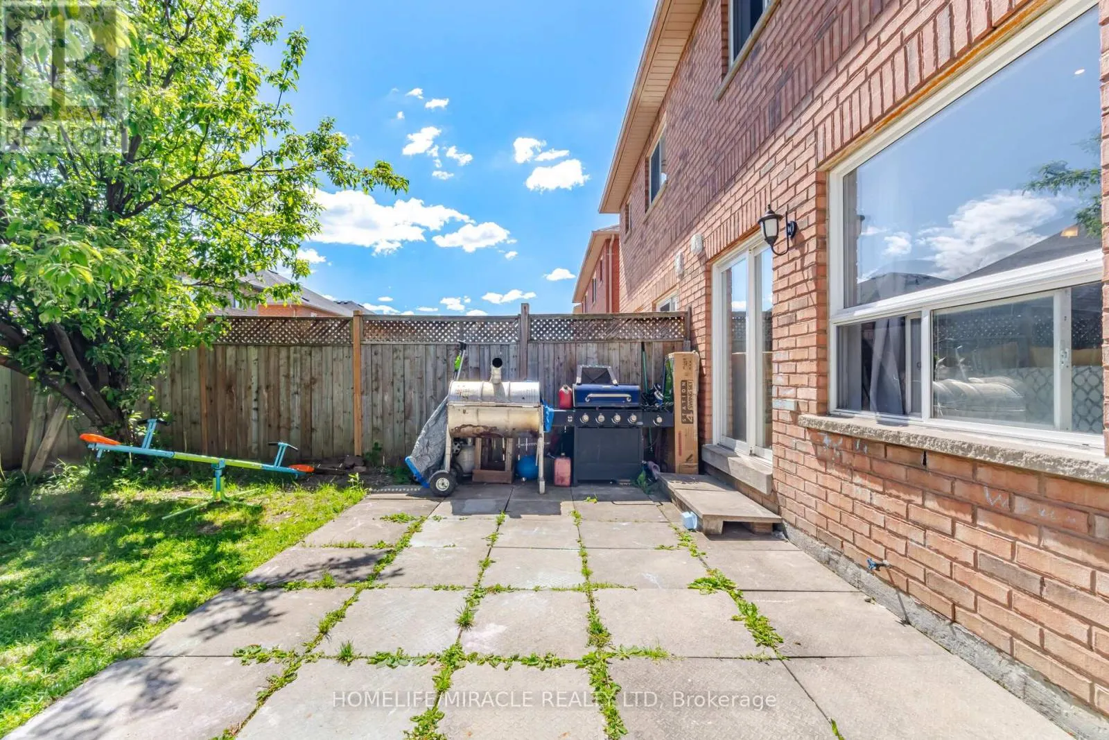 45 RIDGEFIELD COURT