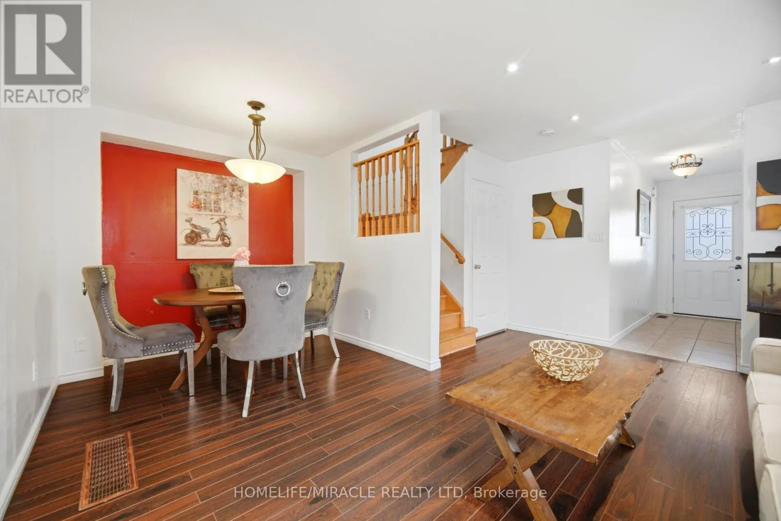 45 RIDGEFIELD COURT
