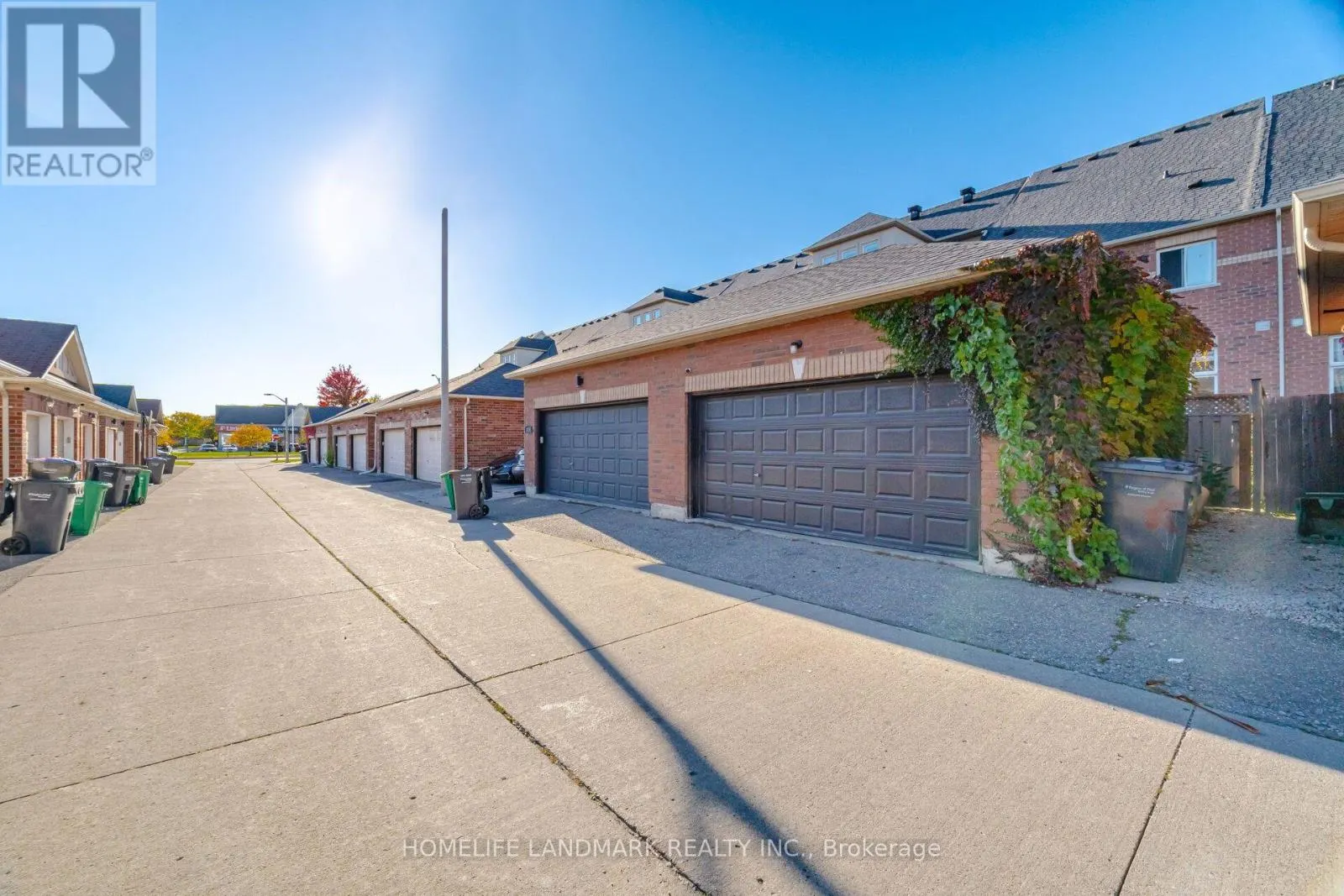 3184 ECLIPSE AVENUE