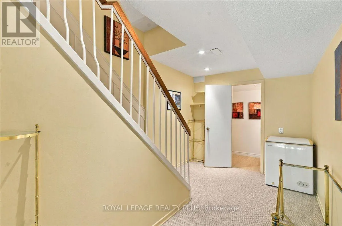 4 - 1951 RATHBURN ROAD E