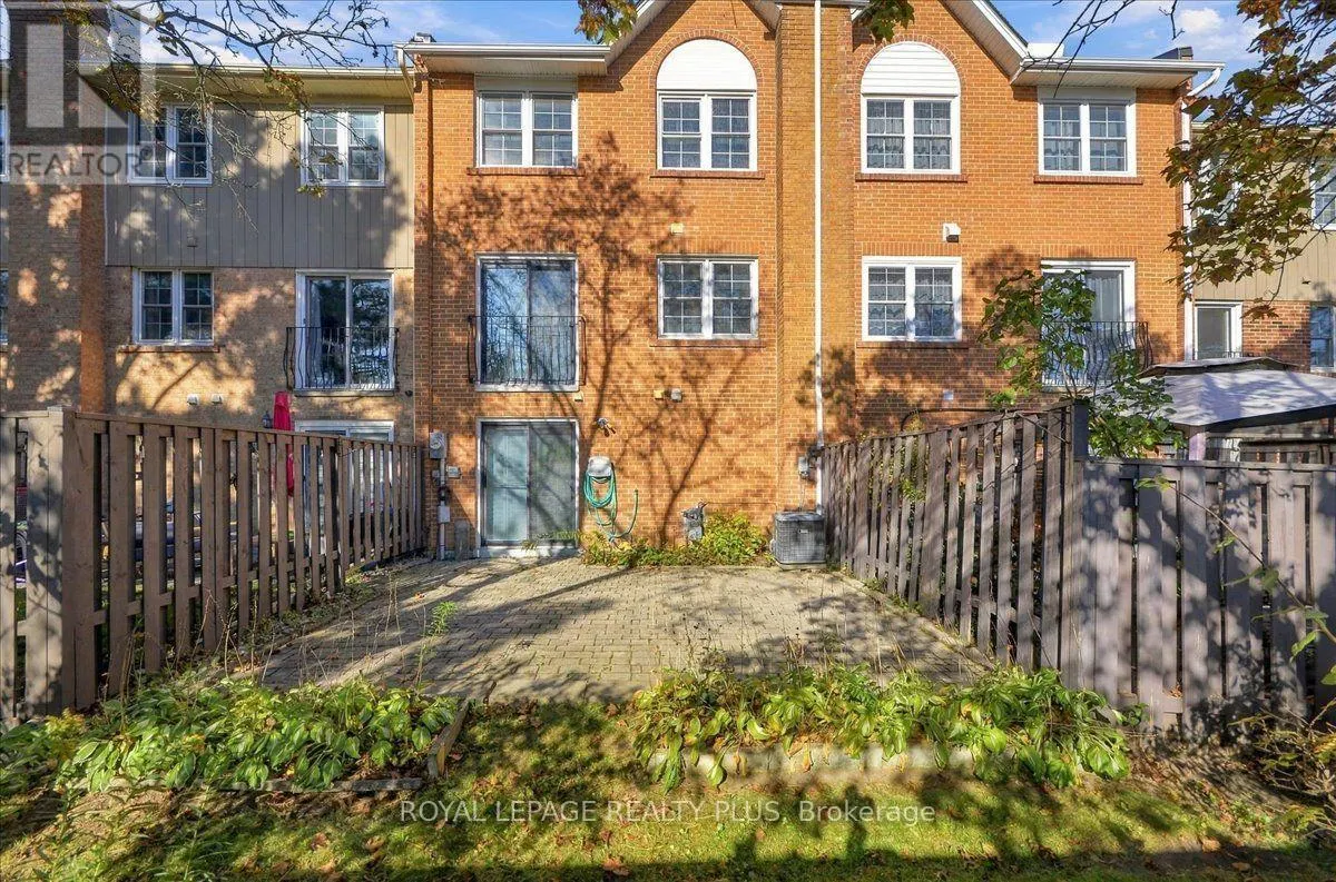 4 - 1951 RATHBURN ROAD E