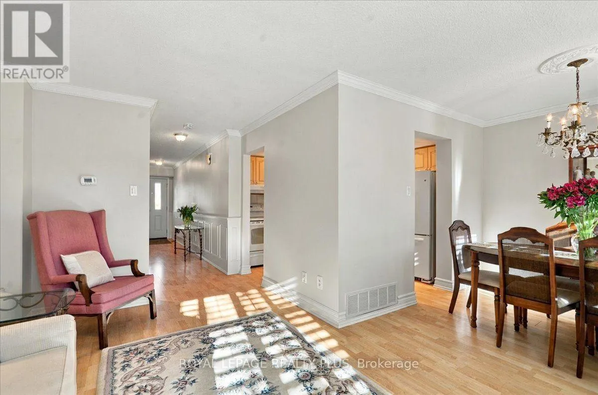 4 - 1951 RATHBURN ROAD E