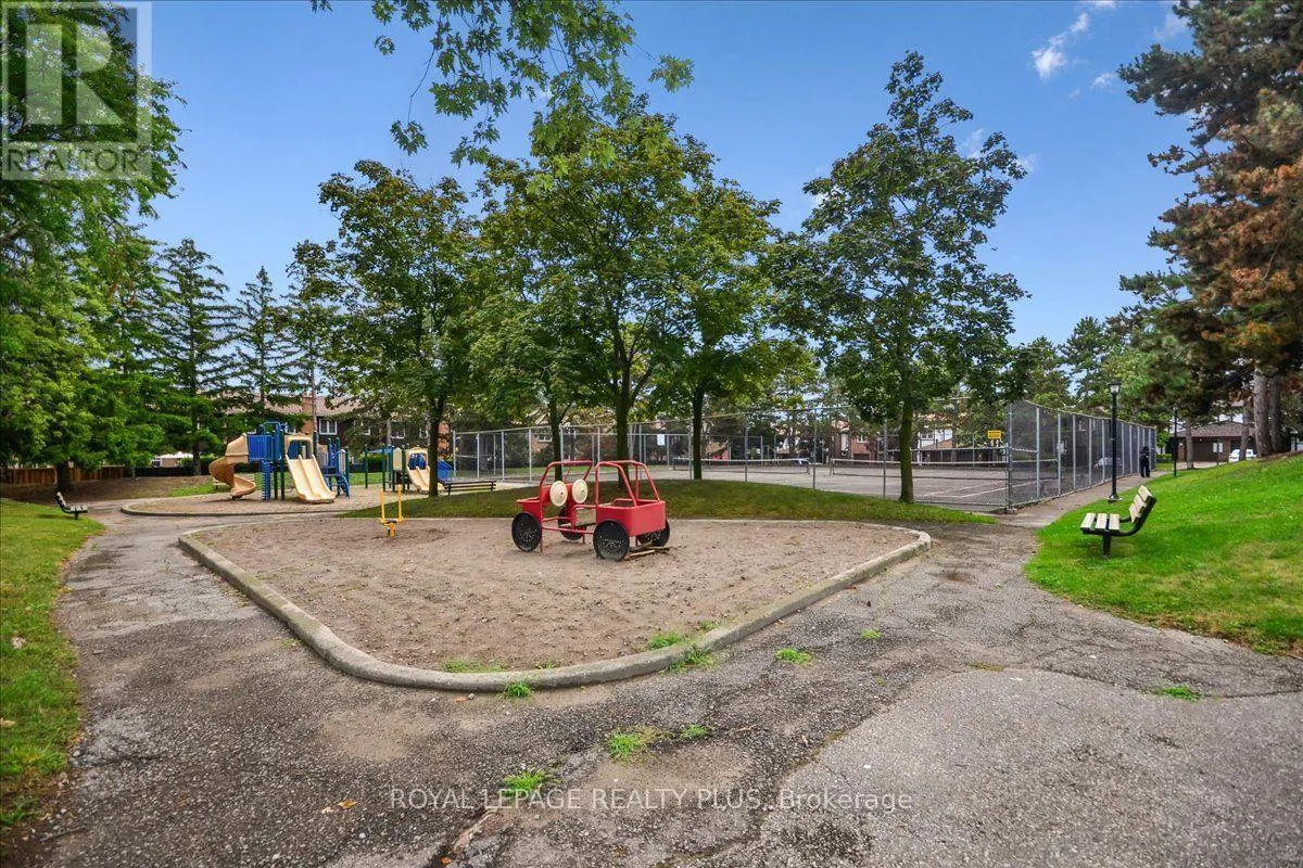 4 - 1951 RATHBURN ROAD E