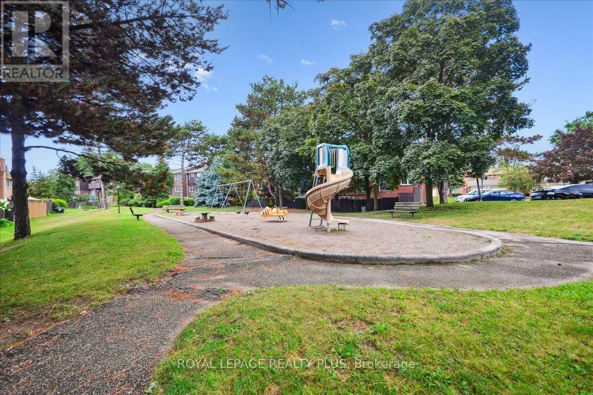 4 - 1951 RATHBURN ROAD E