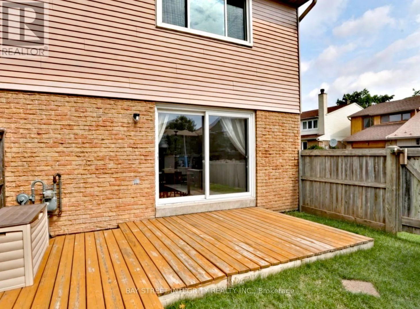 29 - 1580 LANCASTER DRIVE