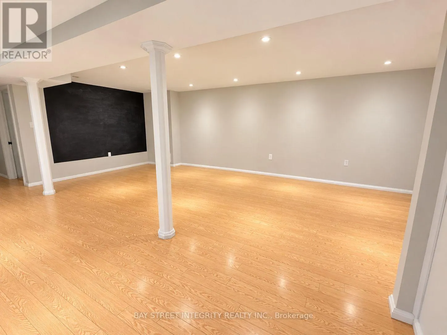 29 - 1580 LANCASTER DRIVE