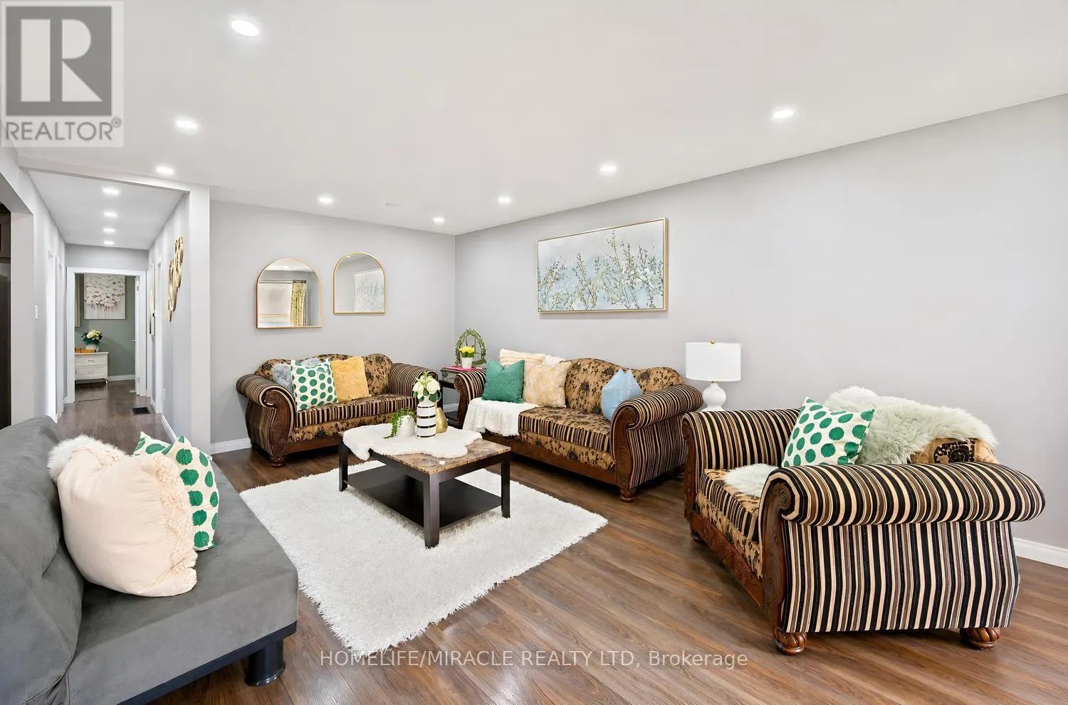 14 TINTON CRESCENT