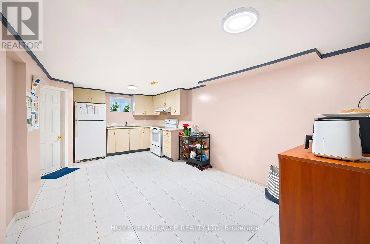 14 TINTON CRESCENT