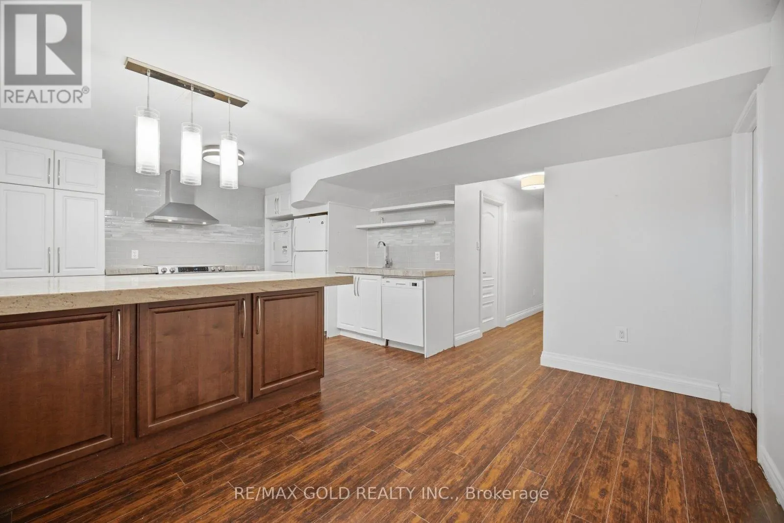 687 MARLEY CRESCENT