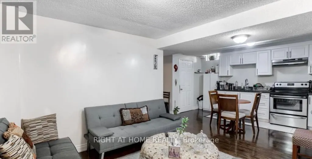 BSMT - 5967 LEESIDE CRESCENT