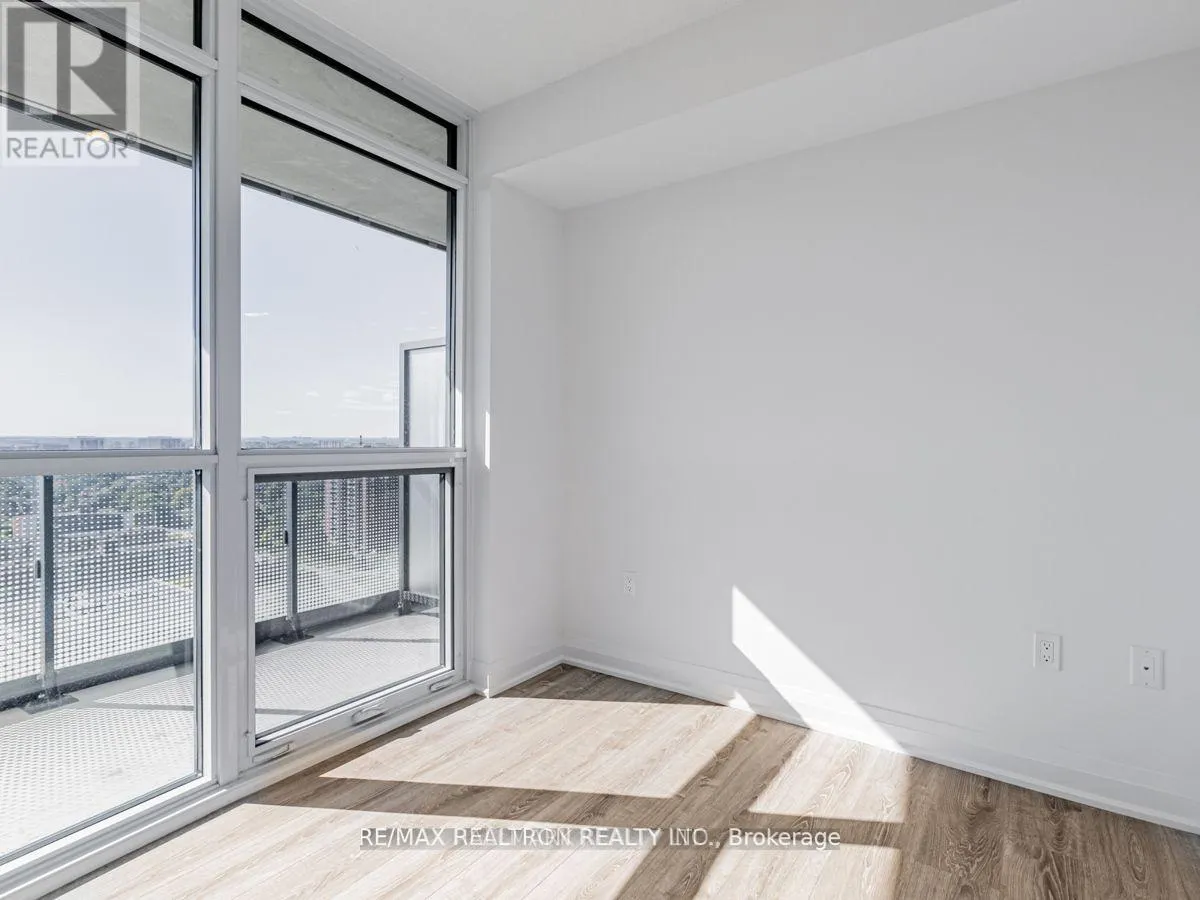 1909 - 30 GIBBS ROAD S