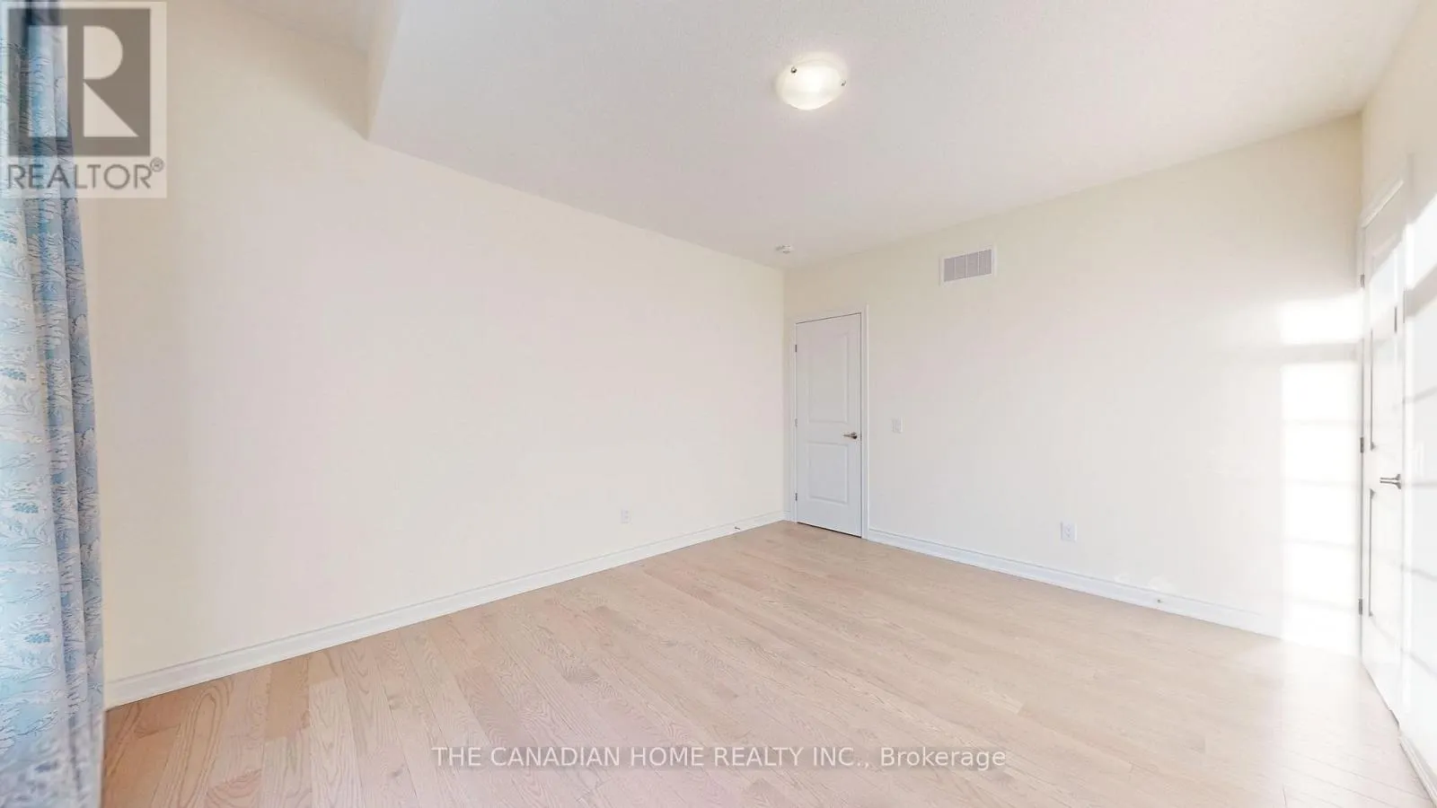 70 STRATFORD DRIVE