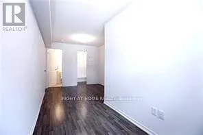 3 - 2484 POST ROAD