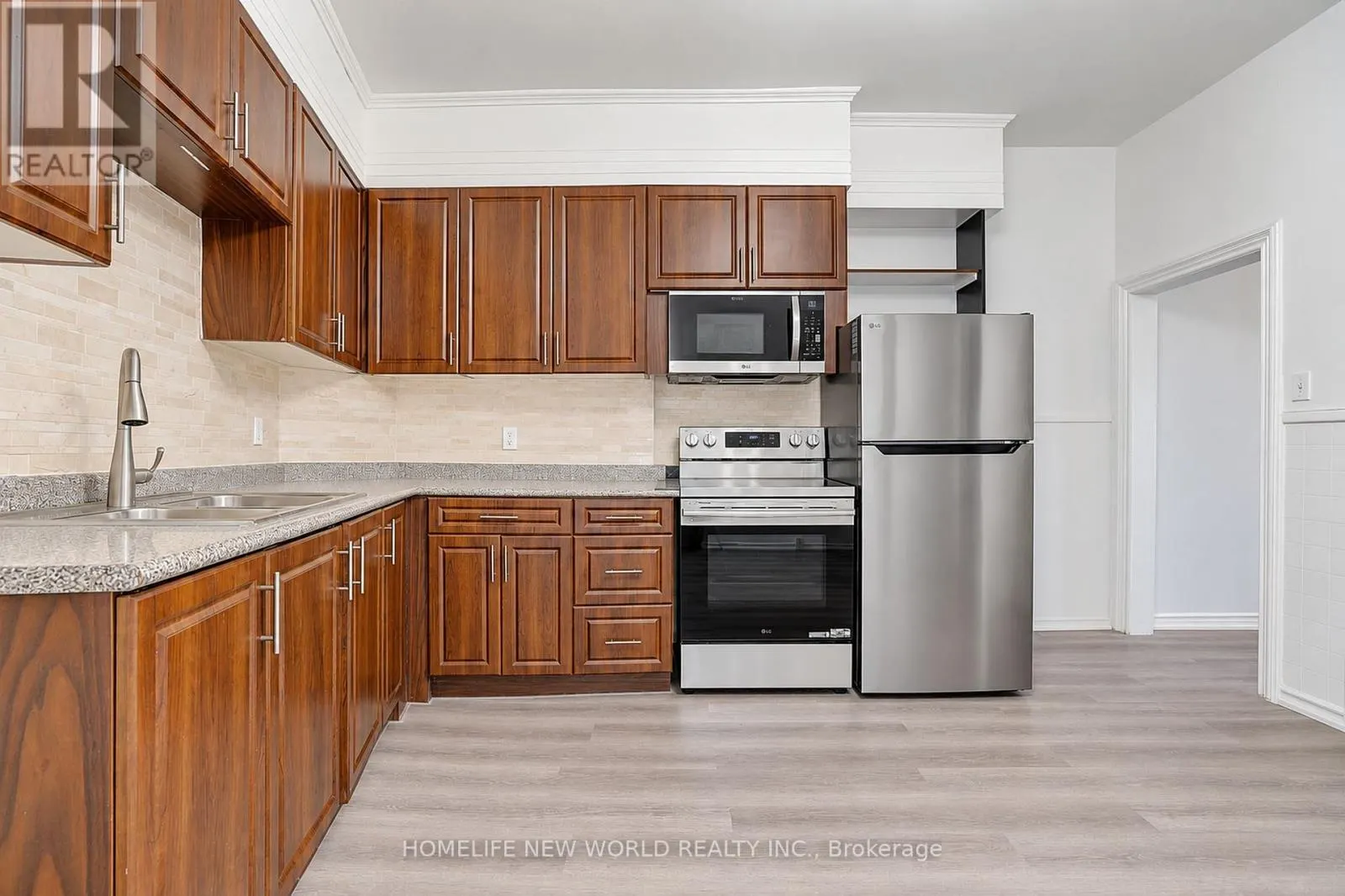 2001 DUNDAS STREET W