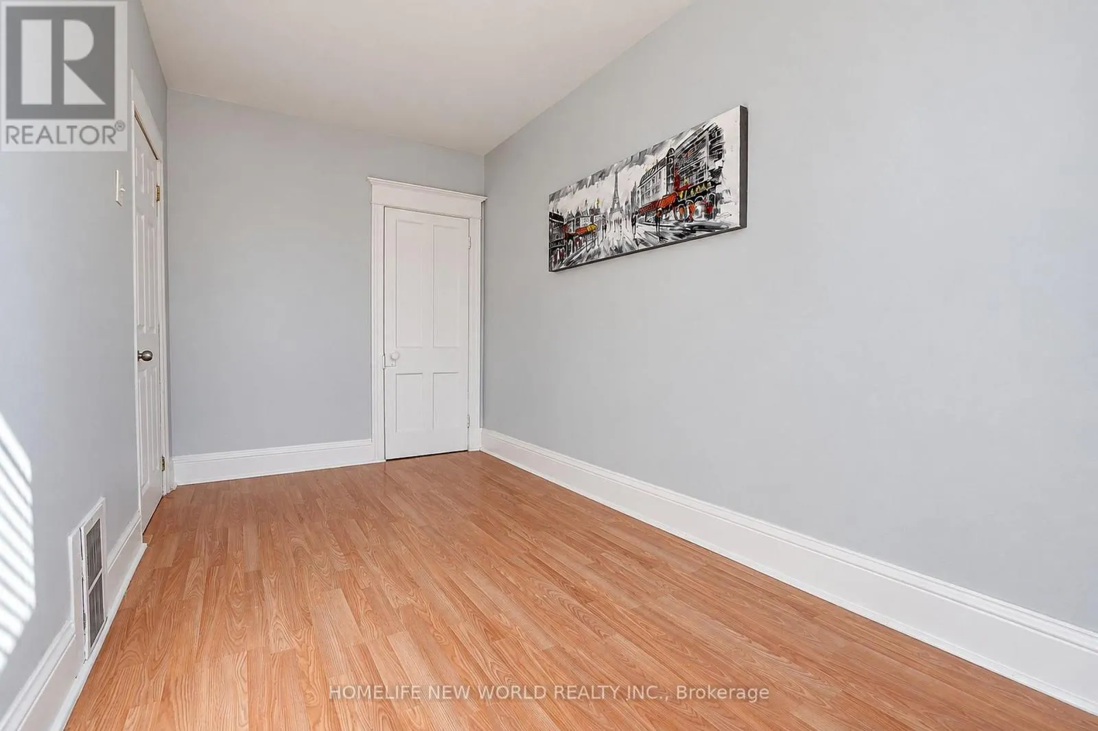 2001 DUNDAS STREET W