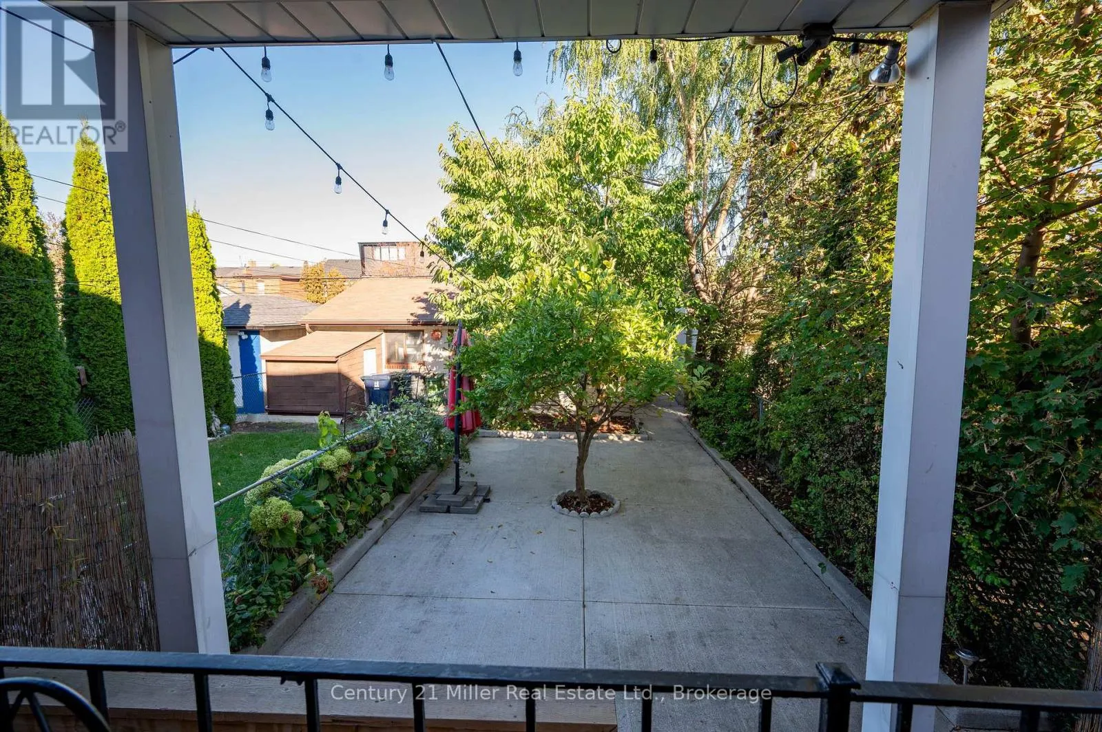 213 BOON AVENUE