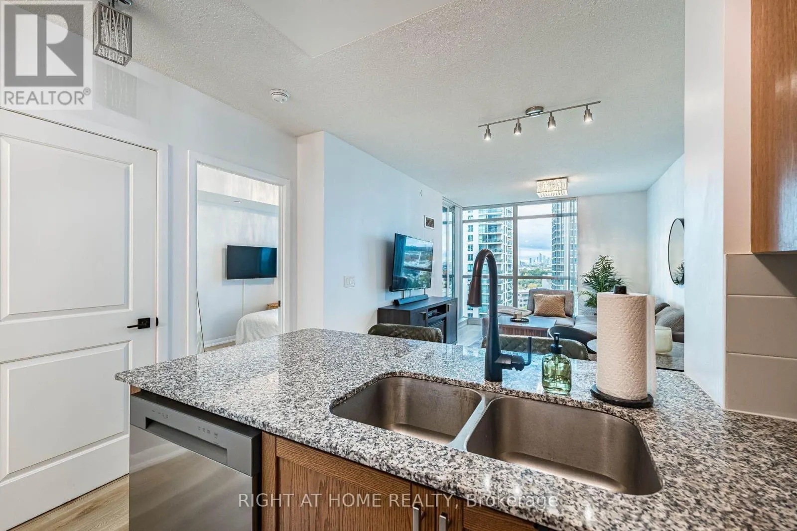 1211 - 205 SHERWAY GARDENS ROAD