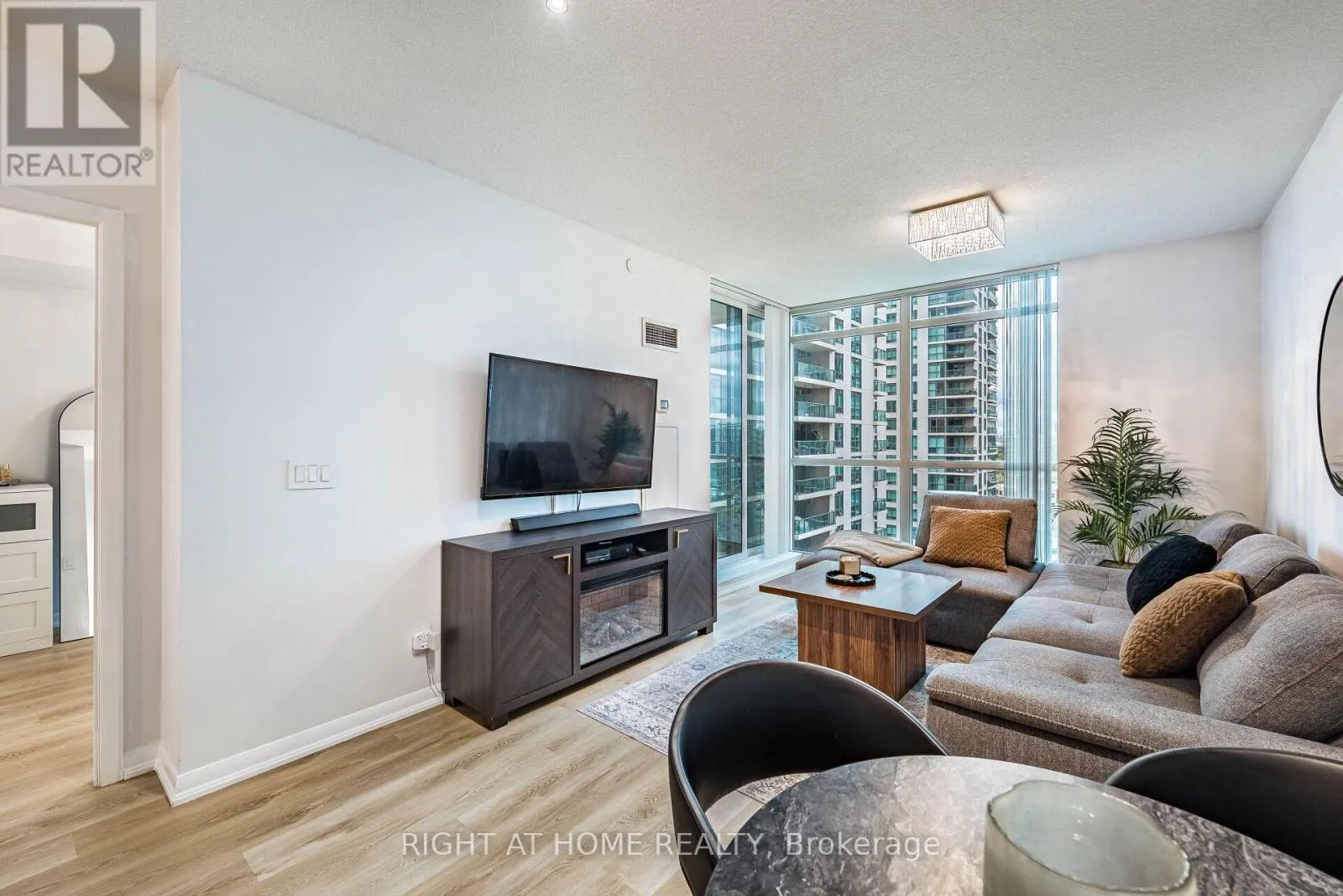 1211 - 205 SHERWAY GARDENS ROAD