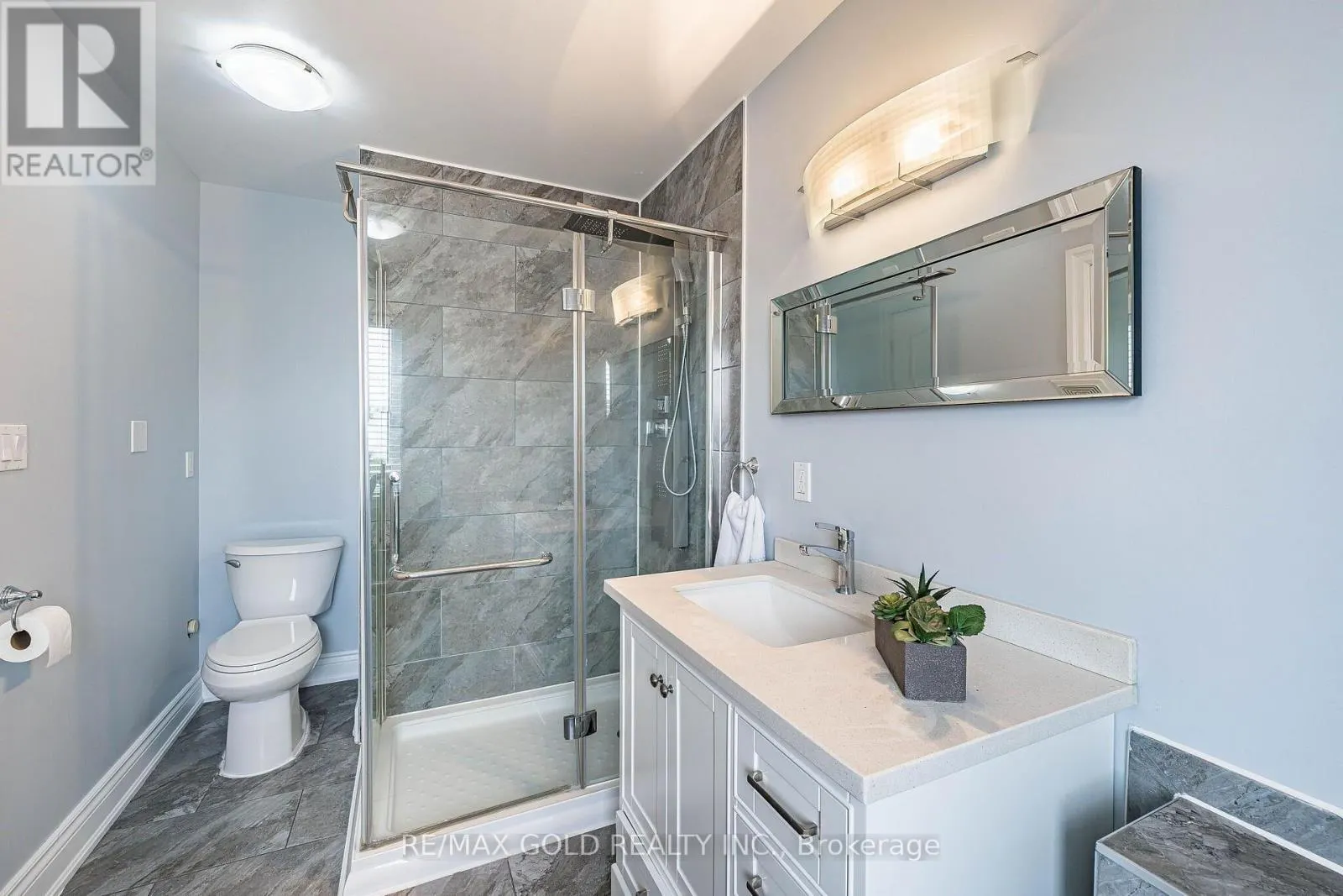 329 HOWARD CRESCENT