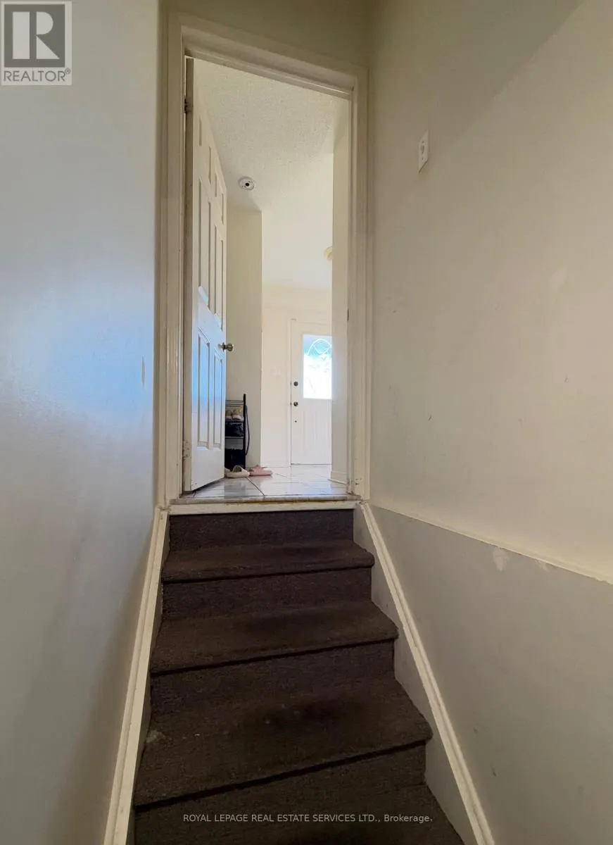 LOWER - 5252 BUSHELGROVE CIRCLE