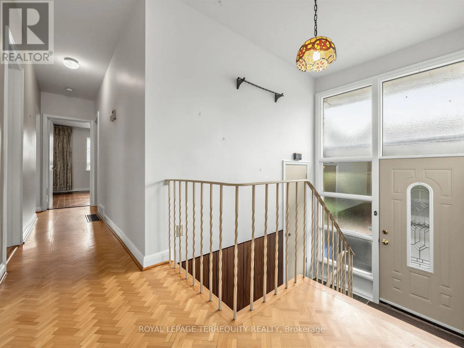 359 RENFORTH DRIVE