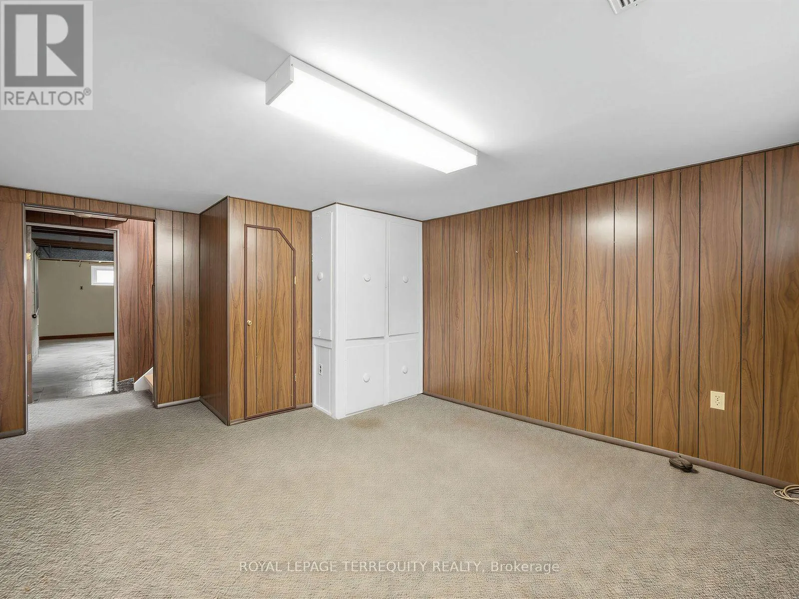 359 RENFORTH DRIVE