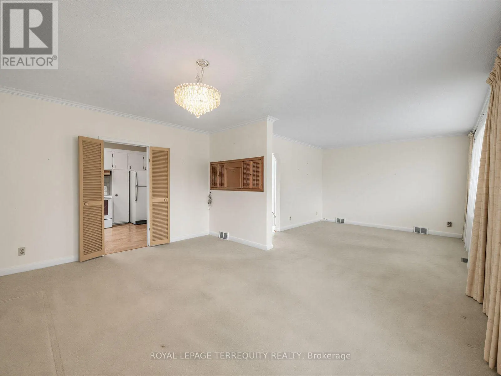 359 RENFORTH DRIVE