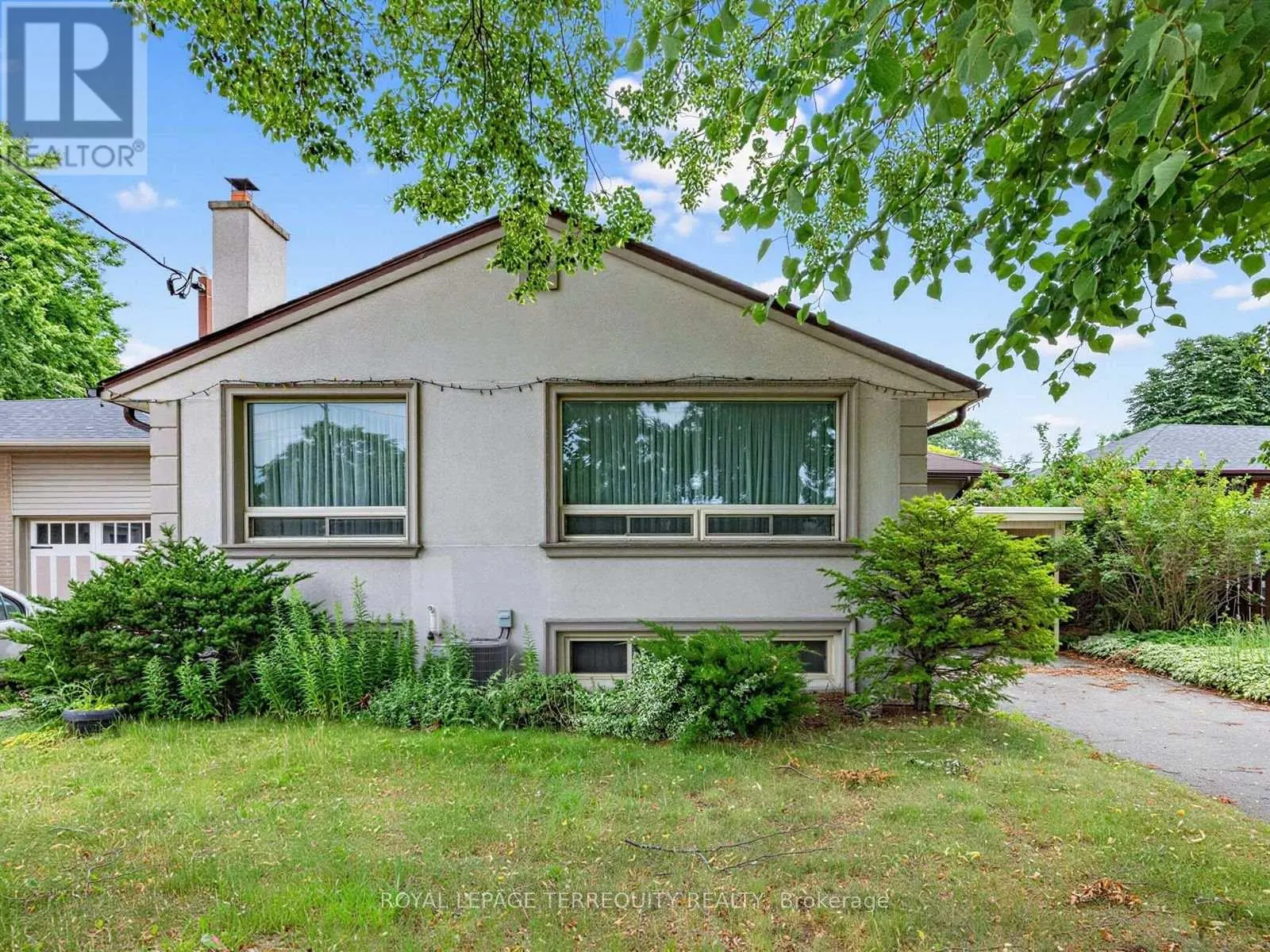 359 RENFORTH DRIVE