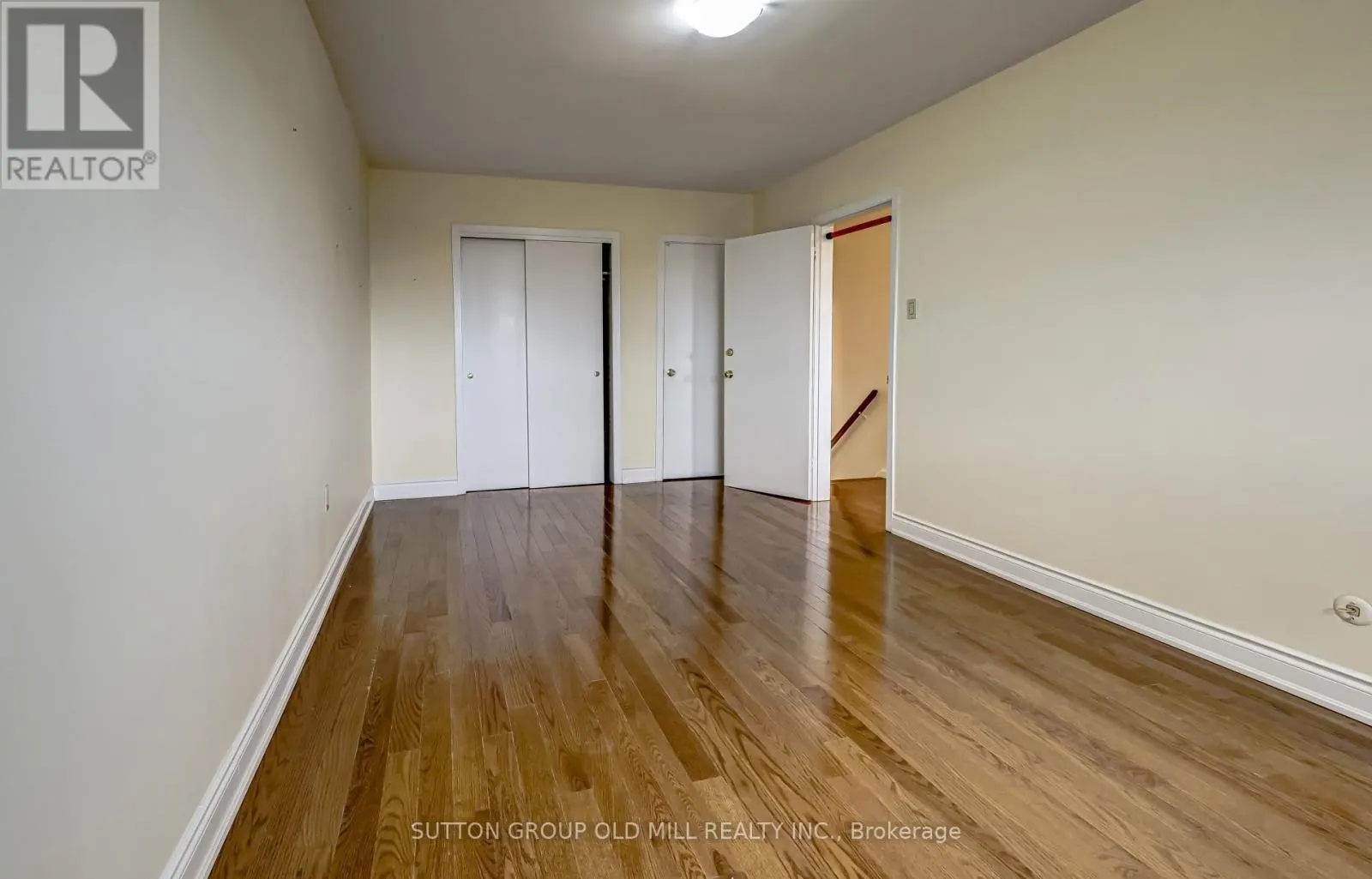 2 LEITA COURT