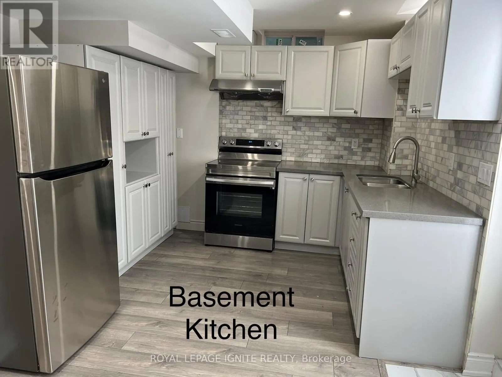 BSMNT - 33 GEORGE ROBINSON DRIVE