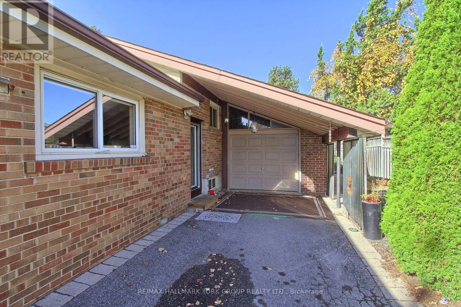 10 HAREFIELD DRIVE