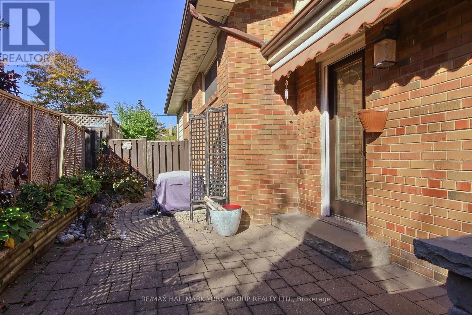 10 HAREFIELD DRIVE