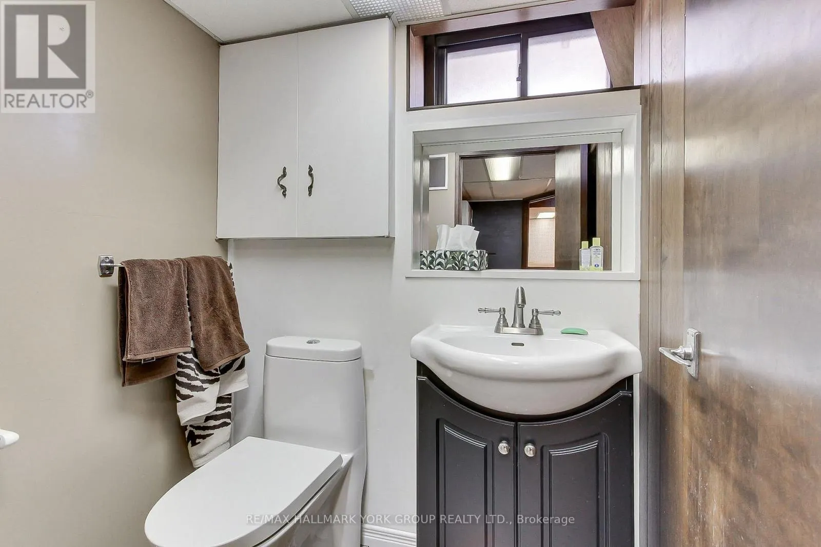 10 HAREFIELD DRIVE