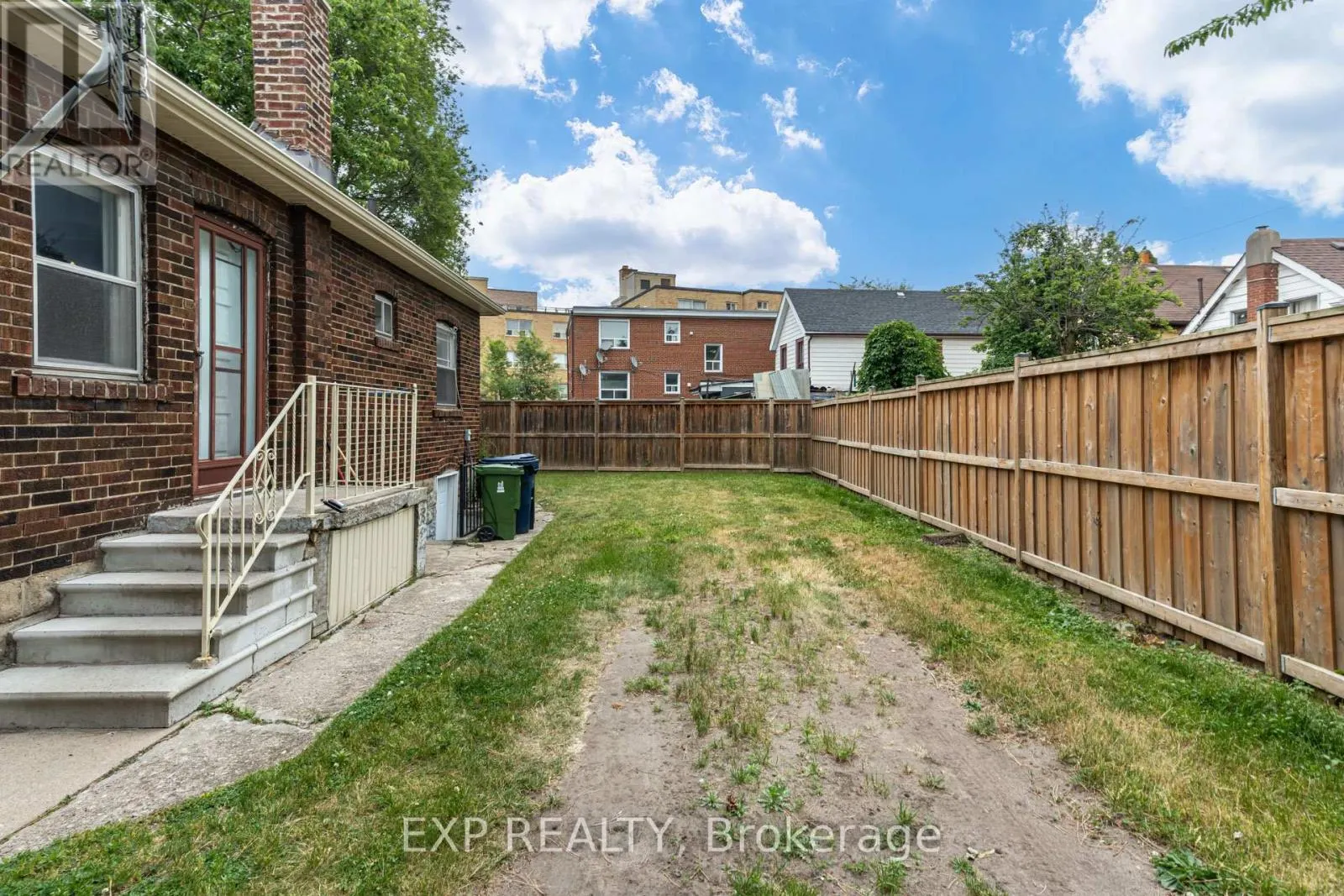 5 LAXIS AVENUE