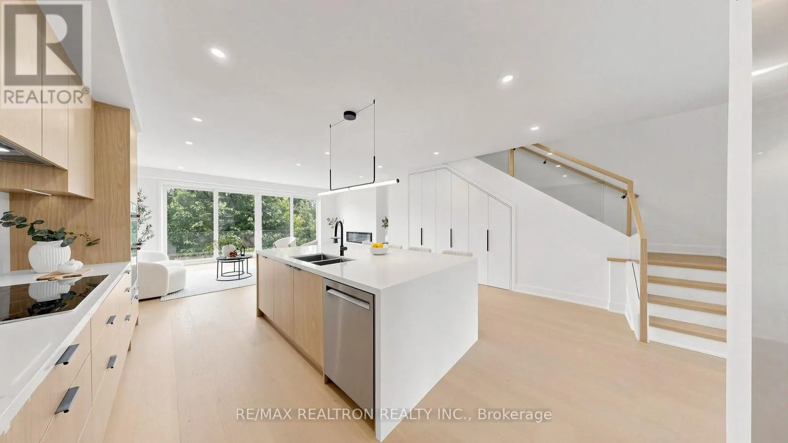 130 DUNBAR ROAD