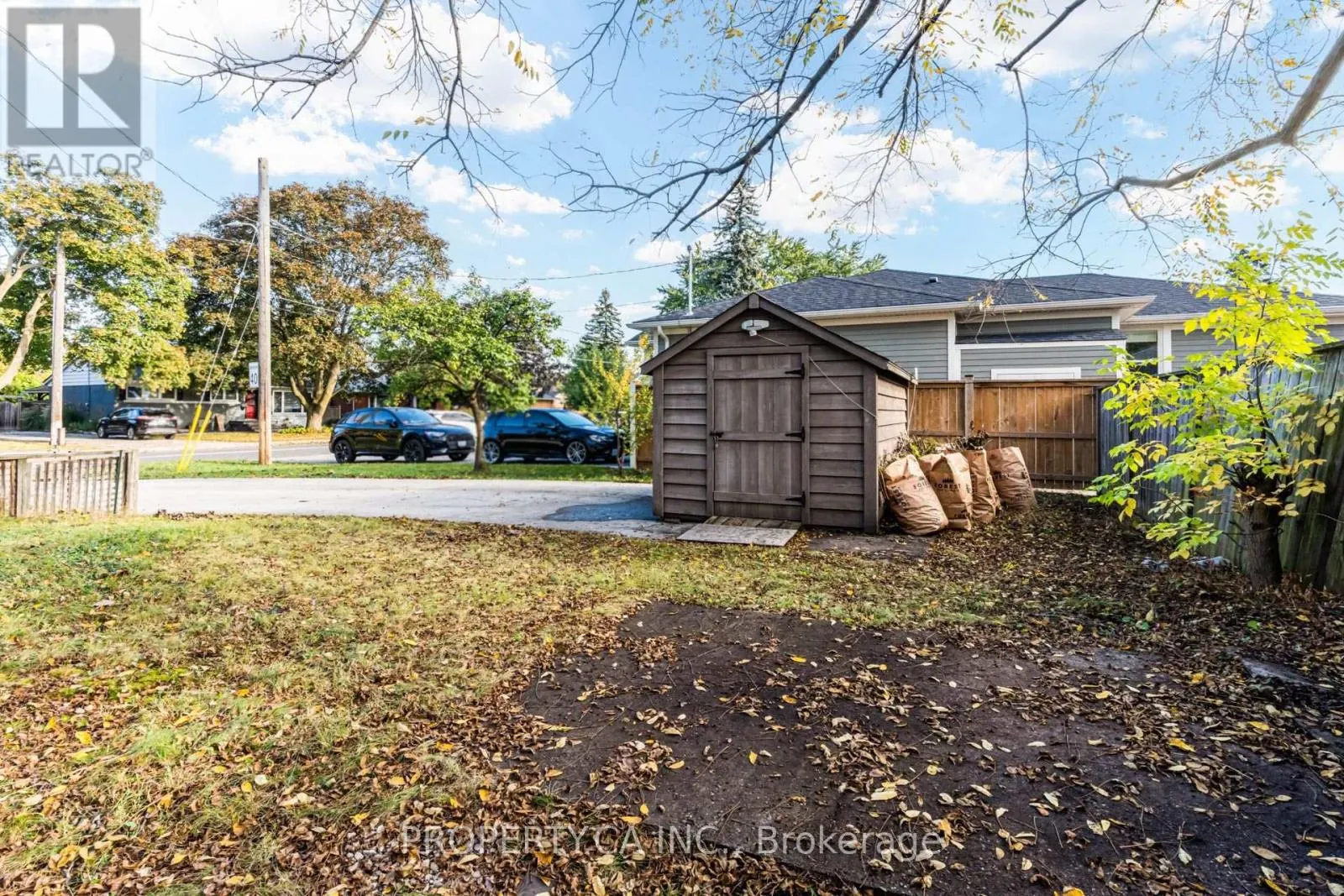 2302 REDFERN ROAD