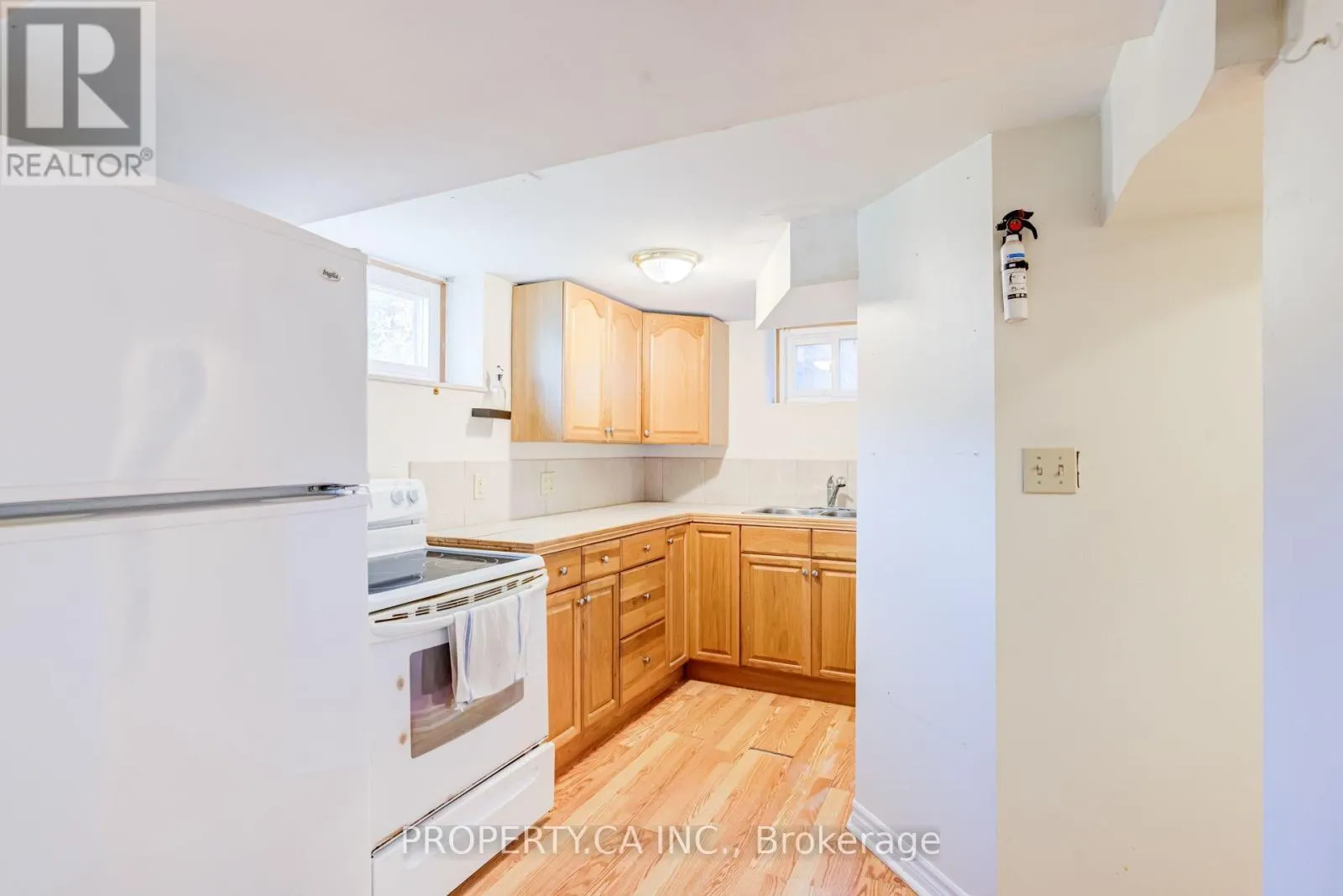 2302 REDFERN ROAD
