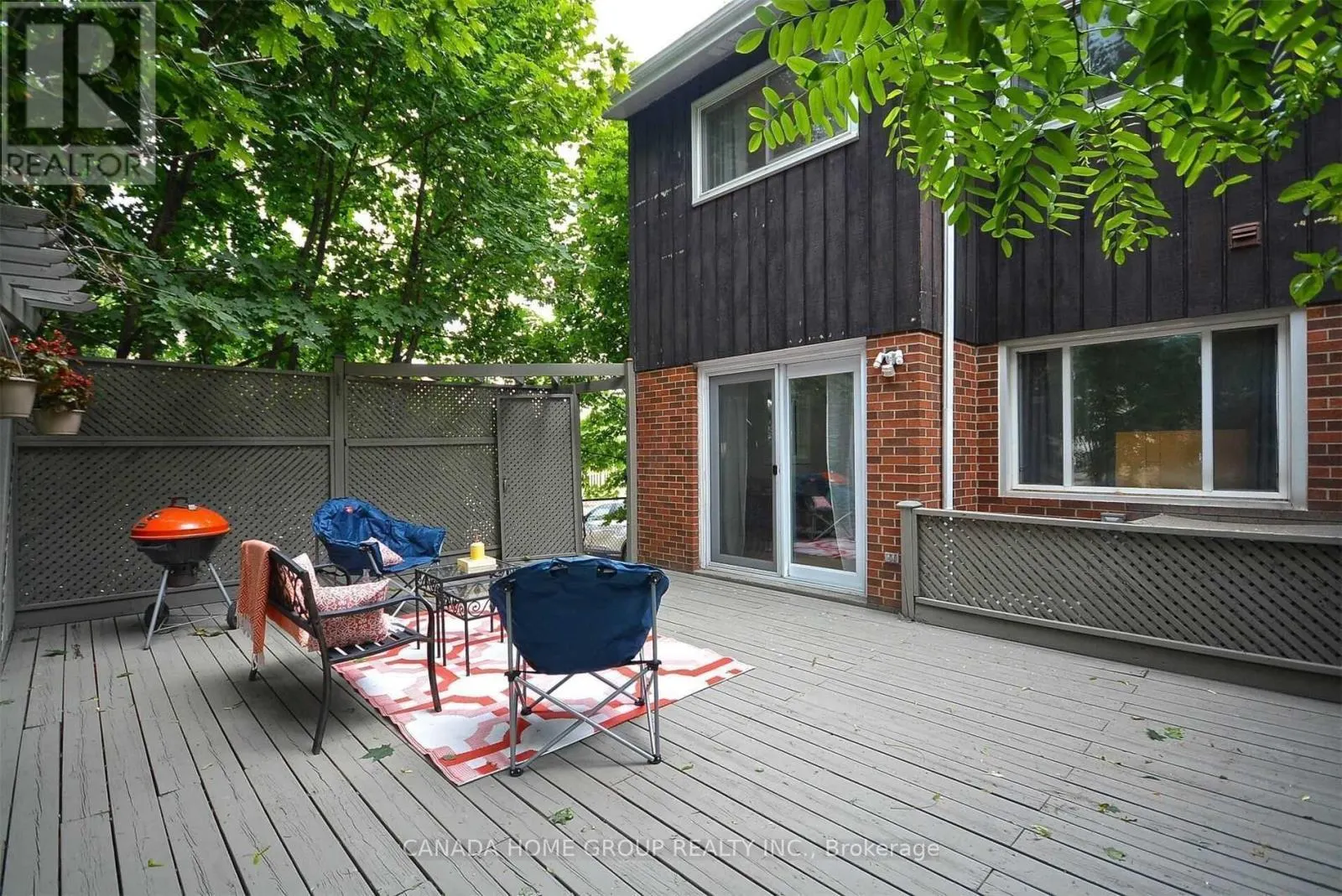 UPPER LEVEL - 2073 SOUTH MILLWAY AVENUE