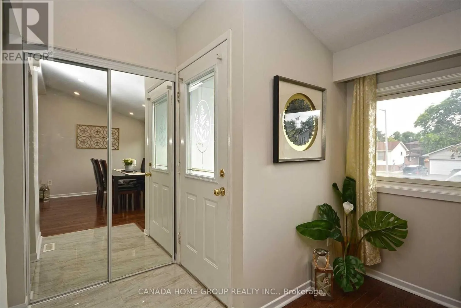 UPPER LEVEL - 2073 SOUTH MILLWAY AVENUE