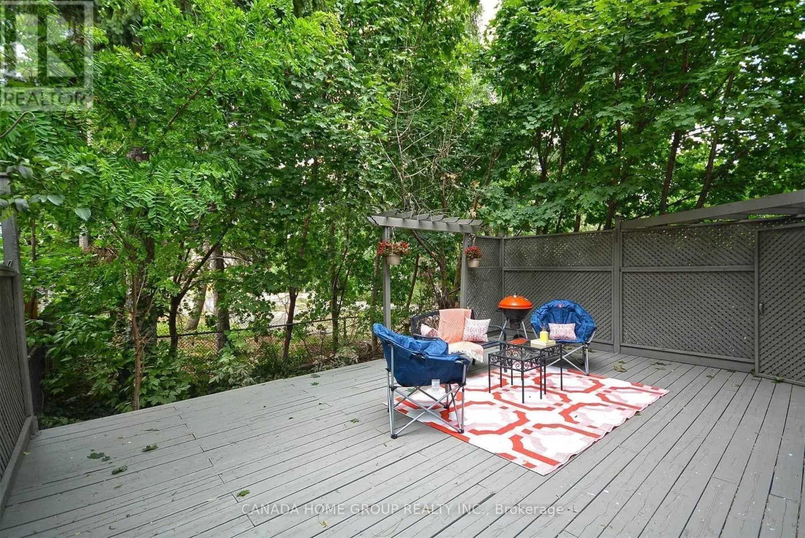 UPPER LEVEL - 2073 SOUTH MILLWAY AVENUE